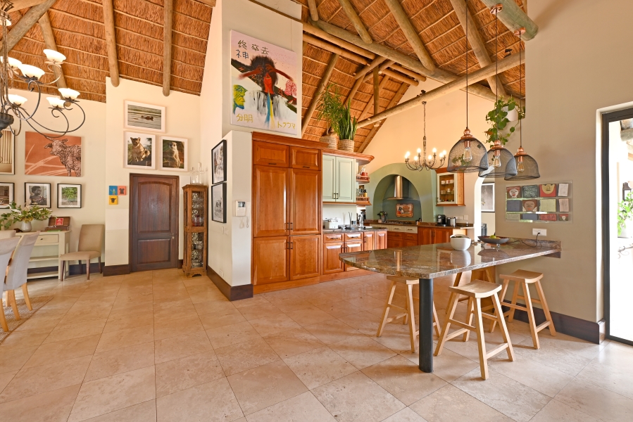 To Let 6 Bedroom Property for Rent in Constantia Western Cape